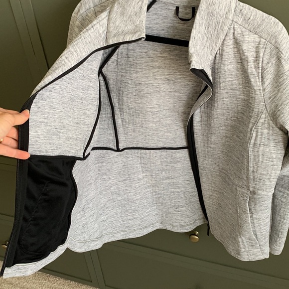 Lululemon Scuba Short Jacket 8 Grey - Picture 2 of 4